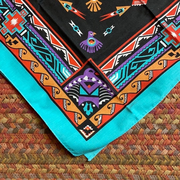 BLUE- VINTAGE WAMCRAFT BANDANA MADE IN USA - Picture 4 of 4